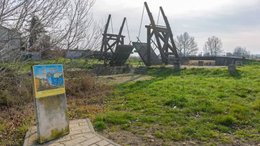 Arles, Fransa - 29 Ocak 2016: Pont Van Gogh Langlois Köprüsü Arles, Fransa.