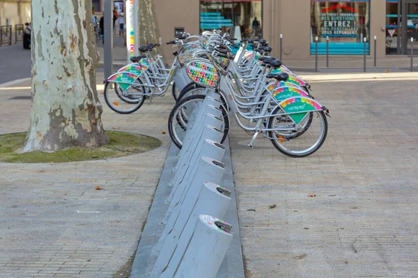 Avignon Frankreich Januar 2016 Sharing Ride Fahrräder Die Der Straße — Stockfoto