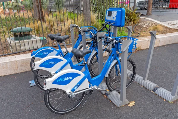 Nice France January 2018 Blue Bicycles Rental Velo Bleu Street — Stock Photo, Image