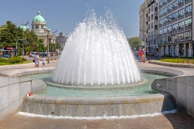 Belgrad, Sırbistan - 30 Haziran 2019: Sırbistan 'ın başkenti Belgrad' da Parlamento Hükümet Binası.