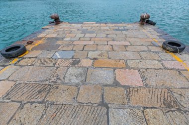 Portofino 'daki Boş Taş İskelesi İtalya Kışı