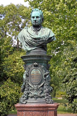 Viyana, Avusturya - 12 Temmuz 2015: Andreas Zelinka Bronz Patlatma Anıtı Viyana, Avusturya.