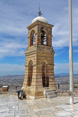 Atina 'daki Lycabettos Dağı' nın tepesinde çan kulesi