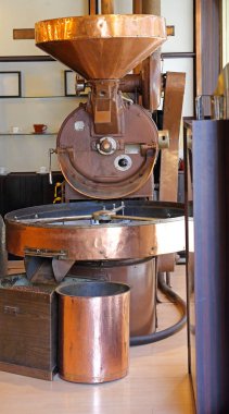 Küçük ölçekli ticari davul tipi bakır kahve kızartma makinesi.