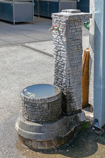 Trinkwasser Wasserhahn Brunnen Öffentlichen Raum — Stockfoto