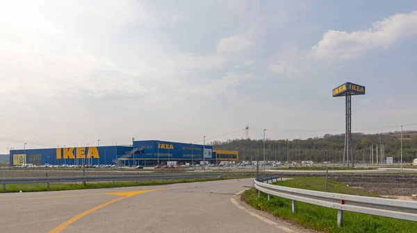 Belgrado Serbia Abril 2020 Famosa Tienda Sueca Muebles Ikea Cerca — Foto de Stock