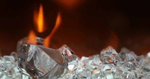 冰晶及火焰效果对比家居装修 — 图库视频影像