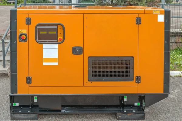 Big Diesel Fuel Electric Power Generator Utanför — Stockfoto