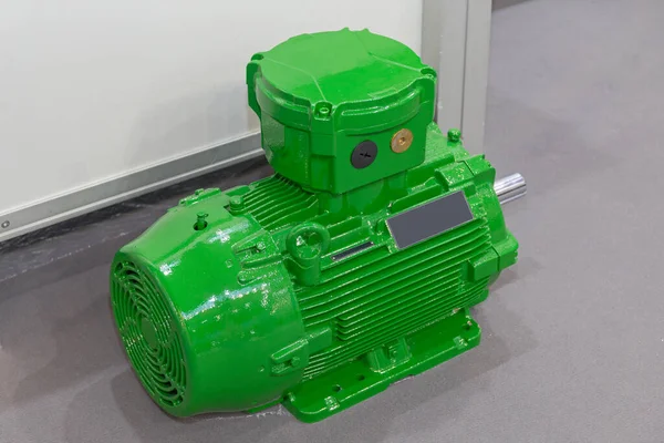 Grote Industriële Groene Elektrische Motor Apparatuur — Stockfoto