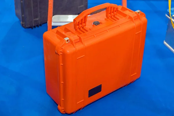 Big Orange Plastic Protective Strong Case Für Ausrüstung — Stockfoto