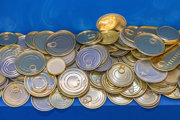 New Metal Lids Pull Tab Tins Cans — Stock Photo, Image