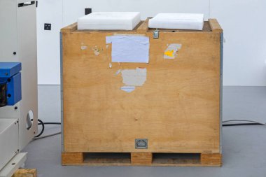 Güçlü Tahta Palet Kutusunda Makine Taşıma Nakliyesi