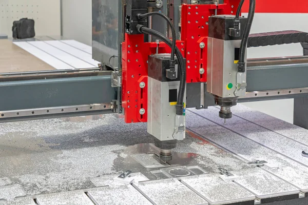 Producción Máquina Del Cnc Perforación Del Metal Del Aluminio — Foto de Stock