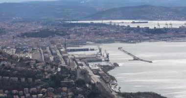 Trieste Şehri İtalya Adriyatik Denizi Hava Görüntüsü