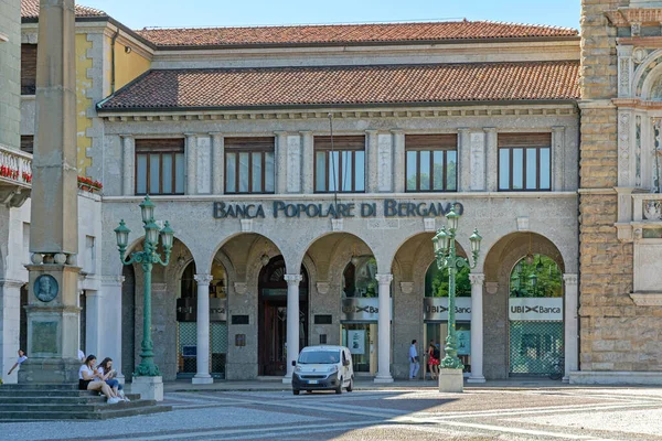 Bergamo Italy June 2019 Popolare Bank Building Piazza Vittorio Veneto — Stock Photo, Image