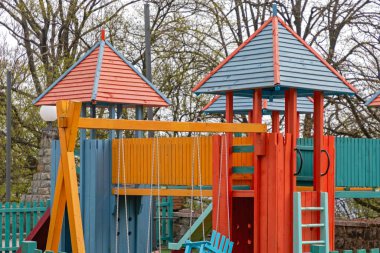 Renkli Ahşap Oyun Alanı Çocuklar için Kale Kuleleri