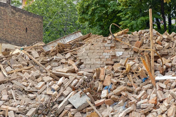 Großer Schutthaufen Auf Baustelle — Stockfoto