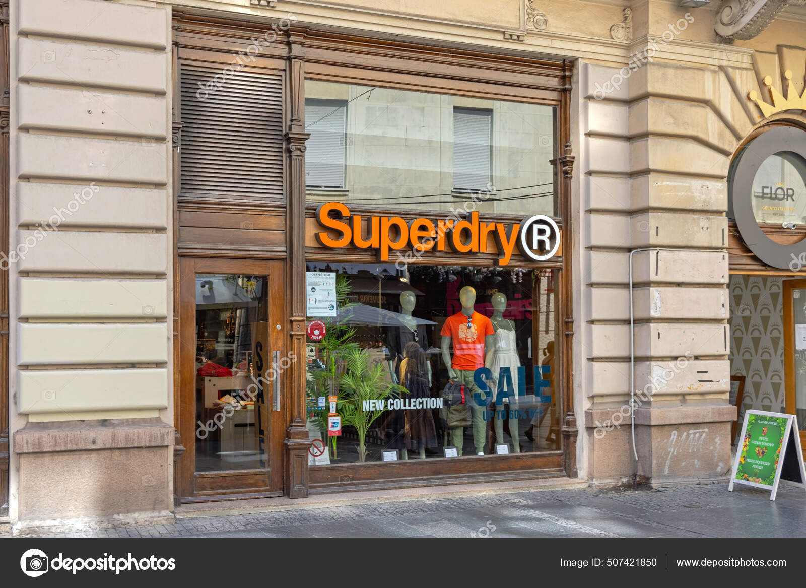 Superdry store Stock Photos, Free Superdry | Depositphotos