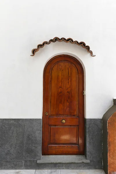 Дверь — стоковое фото