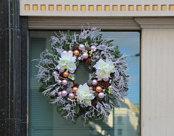 Window wreath — Stock Photo, Image