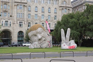 Giant Sculpture Budapest clipart
