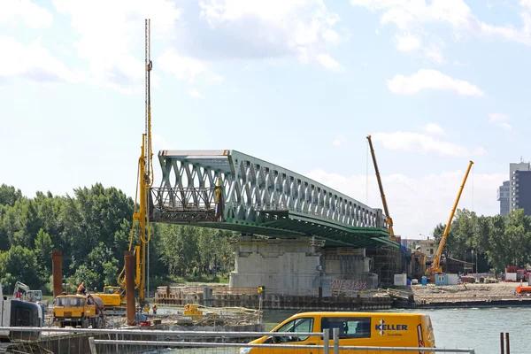 Brückenbau Bratislava — Stockfoto
