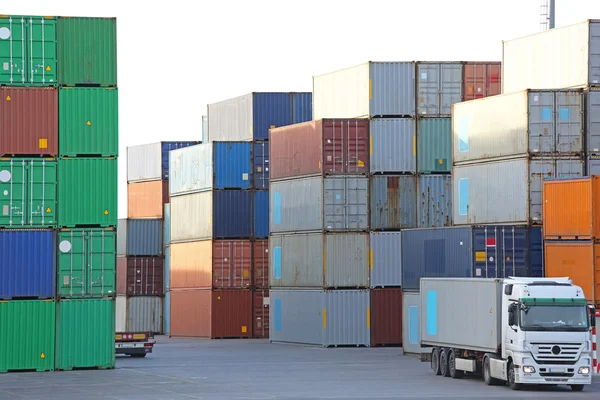 Containerhafen — Stockfoto