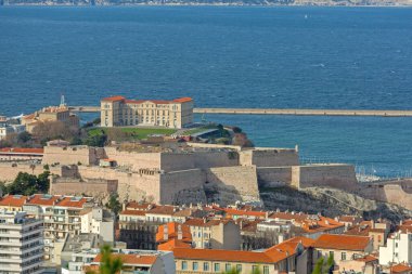 Marsilya 'da Akdeniz' de Palais du Pharo 'nun Hava Görüntüsü Güneşli Kış Günü