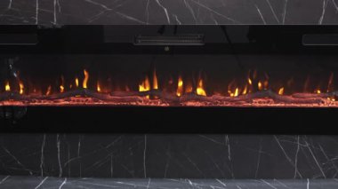 Gerçekçi Kütükler Elektrikli Şömine Koyu Ev 'de Ahşap Yanar