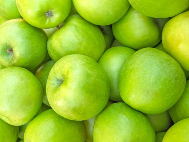 Londra 'daki Çiftçi Pazarı' nda Yeşil Granny Smith Elma Vuruşu