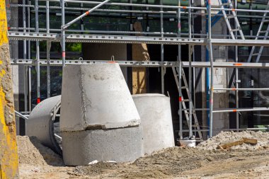 İnşaat Alanındaki Beton Beton Döküm Kanalizasyon Lağım Sistemi