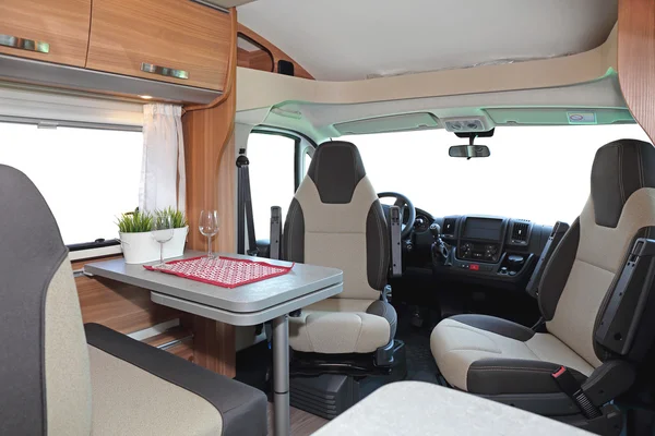 Wohnmobil-Esszimmer — Stockfoto