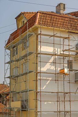 Belgrad 'daki Konut Binasında Yalıtım İskelesi Cephesi Sırbistan' da