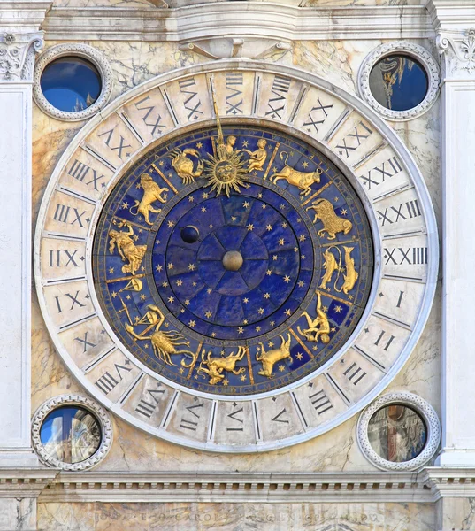 Venedig zodiac klocka — Stockfoto