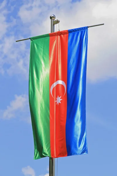 Κάθετη σημαία του Αζερμπαϊτζάν — Φωτογραφία Αρχείου