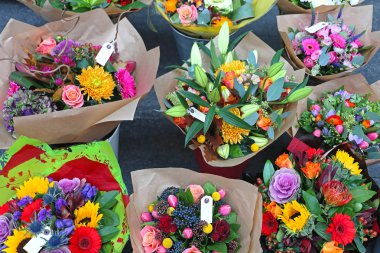 Taze çiçek buketleri