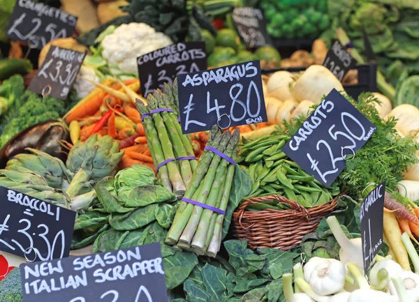 Asparagus at Market — Stock Photo, Image