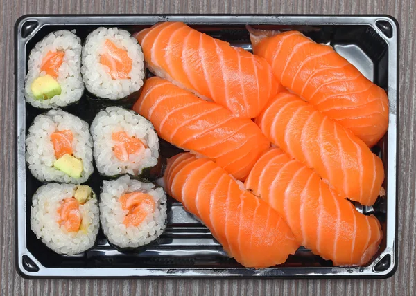 Sushi nigiri di salmone — Foto Stock