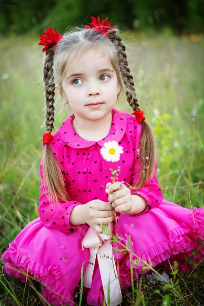 Menina ao ar livre — Fotografia de Stock