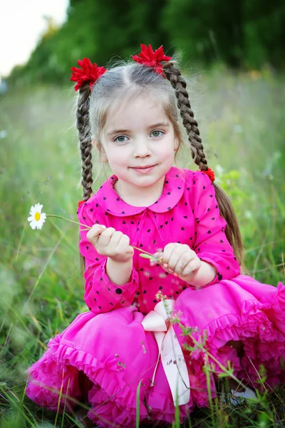 Kleines Mädchen im Freien Stockfoto
