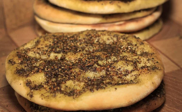 Een Zaatar Mankousheh Het Traditionele Libanese Ontbijt — Stockfoto