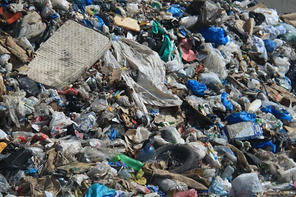 Colchón arrojado a la basura, Líbano Imágenes de stock libres de derechos