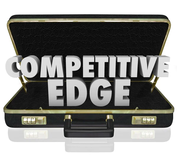 Competitivo borde 3d palabras en un maletín de cuero negro — Foto de Stock