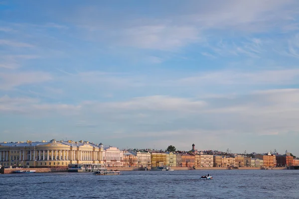 Sint-Petersburg, stedelijk landschap — Stockfoto