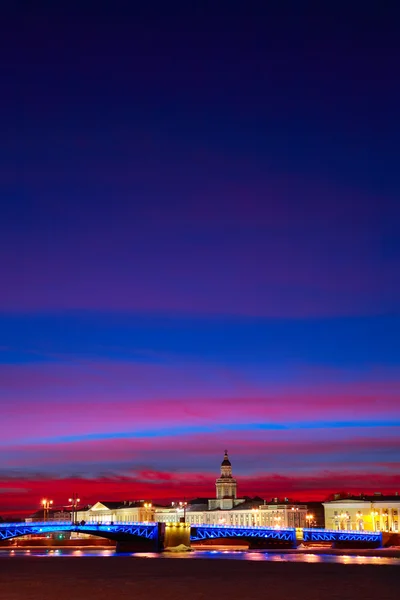 サンクト ・ ペテルブルグ、夕暮れ — ストック写真