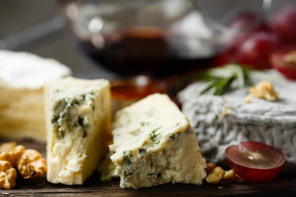 Plate of french cheeses close-up — Stock Photo, Image