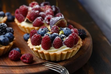 tartlets taze çilek ile 