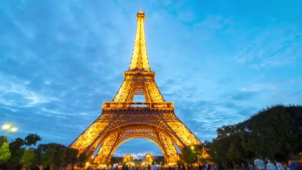 Tour Eiffel la nuit à Paris — Video