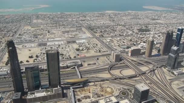 Dubai desde la torre Burj Khalifa — Vídeo de stock