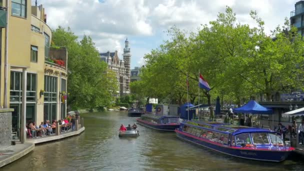 Canal in Amsterdam, Nederland — Stockvideo